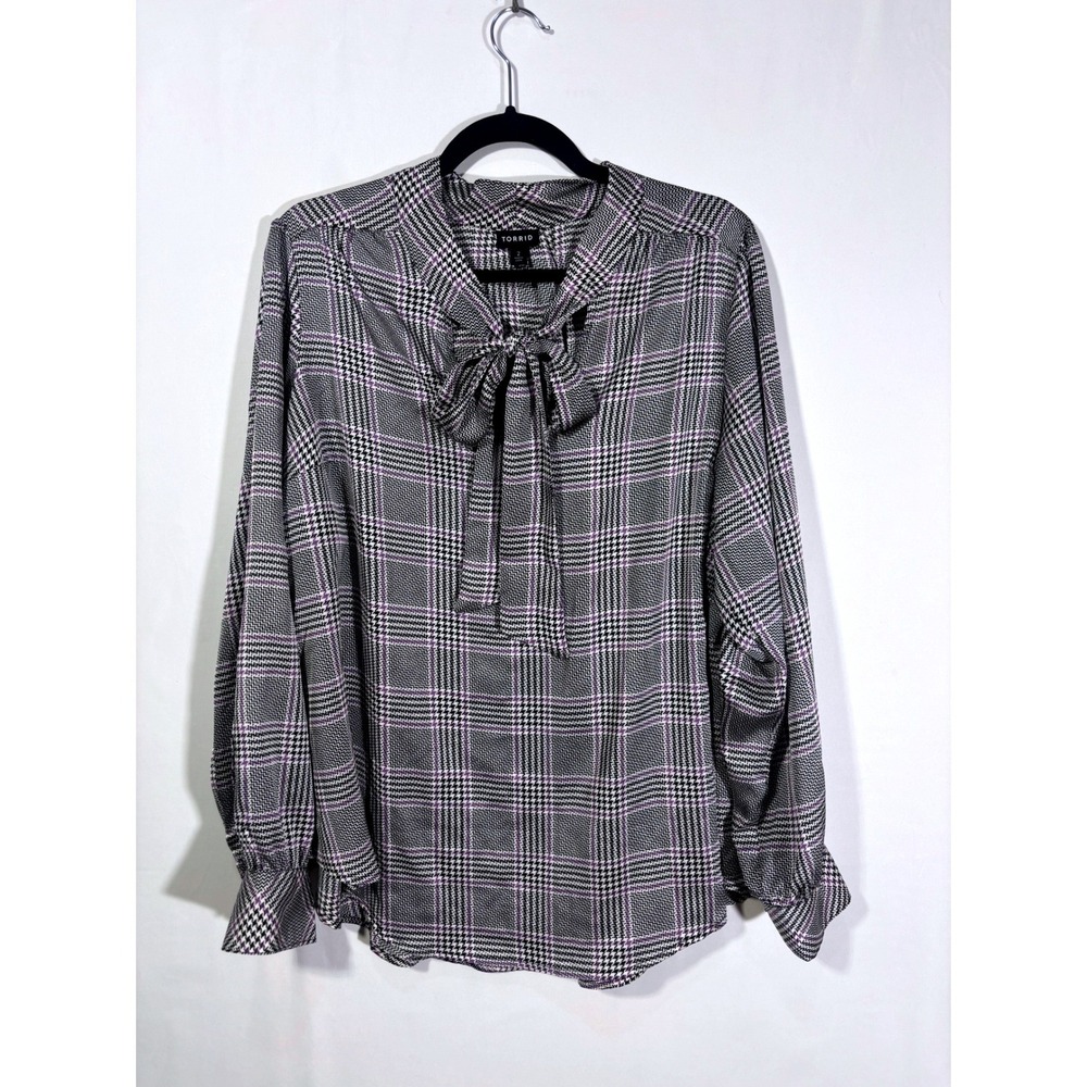 Preppy Collegiate Dark Academia Torrid Plaid Tie Neck Blouse Women 2 Purple Gray